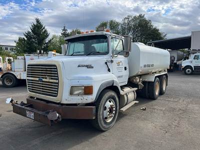 1995 Ford LTA9000 Water Truck