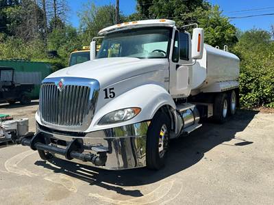 2009 Prostar Water Truck