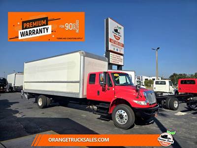 International DuraStar 4300 Single Axle Cab & Chassis Truck - Cummins, 220HP, 6 Speed Allison Rds Automatic