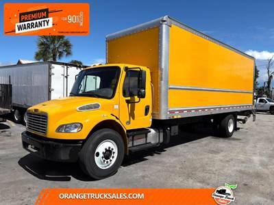 Freightliner M2 106 26 ft Box Truck - 220HP, Automatic, Liftgate