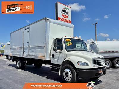 Freightliner M2 106 26 ft Box Truck - 220HP, Automatic, Liftgate