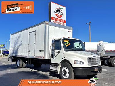 Freightliner M2 106 26 ft Box Truck - Automatic, Liftgate