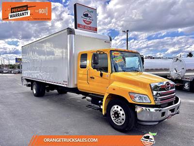 Hino L7 26 ft Box Truck - 260HP, Automatic, Liftgate