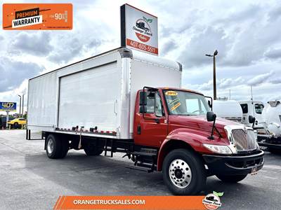 International DuraStar 4300 26 ft Box Truck - 240HP, Automatic