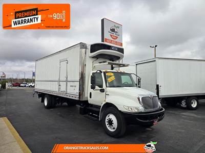 International MV 26 ft Box Truck - 220HP, Automatic, Liftgate