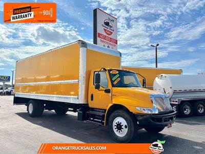 International MV 26 ft Box Truck - 220HP, Automatic