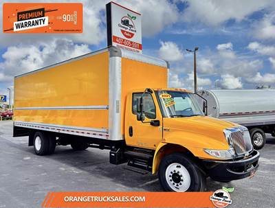 International MV 26 ft Box Truck - 220HP, Automatic, Liftgate