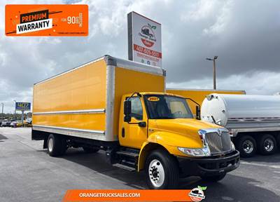 International MV 26 ft Box Truck - Automatic, Liftgate
