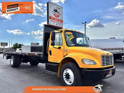 Freightliner M2 106 26 ft Flatbed Truck - 220HP, Automatic, Liftgate