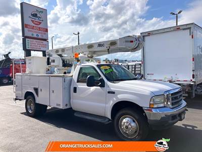 Ford F-550 Forestry Bucket Truck - Automatic