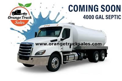 Freightliner Cascadia 116 Single Axle Sewer / Septic Truck - Detroit, 525HP, Automatic
