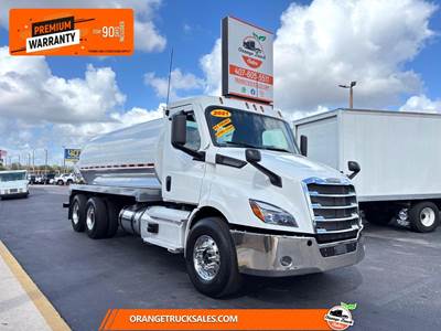 Freightliner Cascadia 116 Single Axle Sewer / Septic Truck - Detroit, 525HP, Automatic