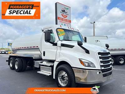 Freightliner Cascadia 116 Tandem Axle Sewer / Septic Truck - Detroit, 525HP, Automatic