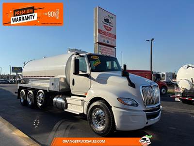 International LT Sewer / Septic Truck - Cummins, 450HP, Automatic