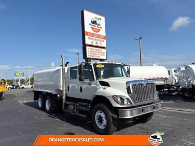 International WorkStar 7400 4000 Gallon Water Truck - Maxxforce, 8 Speed Manual