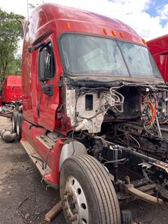 Freightliner Cascadia 125 Front Axle Assembly