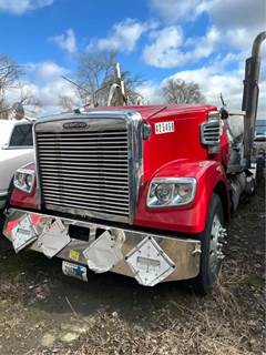 Freightliner Coronado 122 SD Front Bumper for a 2019 Freightliner Coronado SD122