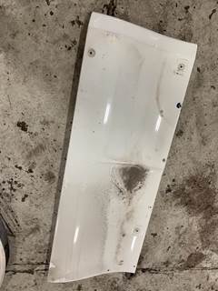 Mack Pinnacle CXU613 Cab Fairing for a 2010 Mack CXU613