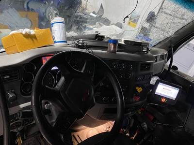 Peterbilt 579 Dashboard Assembly