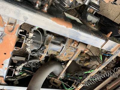 Eaton DS405 Front Differential for a 2009 Freightliner Cascadia 125