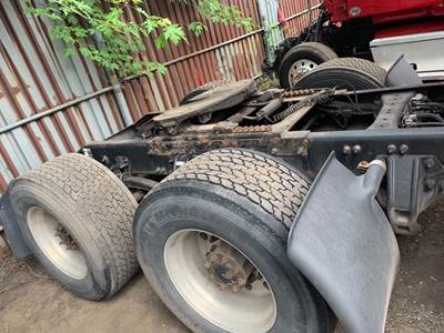 Eaton DSP41 Front Differential for a 2009 Peterbilt 387