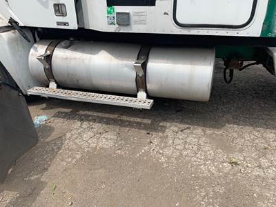 Freightliner Columbia 120 Left Fuel Tank
