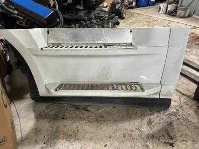 Freightliner Cascadia Left Fairing