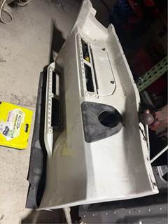 International LT625 Left Tank Fairing