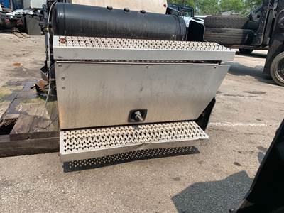 Peterbilt 587 Tool Box