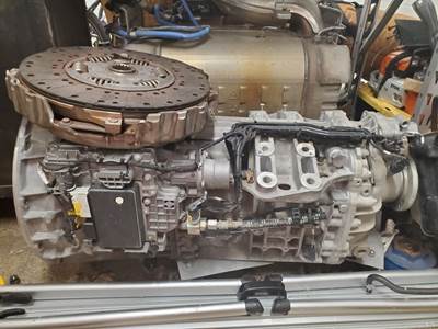 Detroit DT12 Transmission for a 2017 Freightliner Cascadia 125