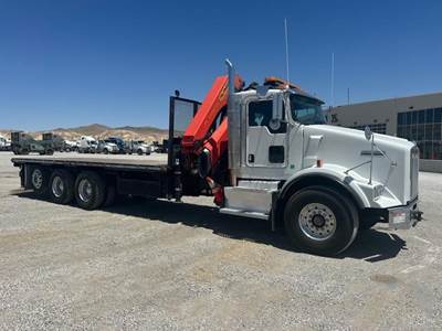 Kenworth T800 Crane Truck - 2015 PALFINGER PK33002EH Knuckle Boom Crane, 13 Spd