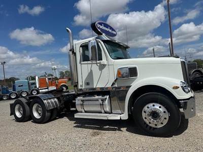 Freightliner Coronado 122 Day Cab Truck - Detroit 500HP, 13 Speed Manual