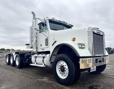 Freightliner FLD120 Classic Tri Axle Day Cab Truck - Detroit 505HP, 18 Speed Manual