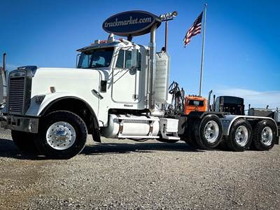 Freightliner FLD120 Classic Tri Axle Day Cab Truck - Detroit 505HP, 18 Speed Manual
