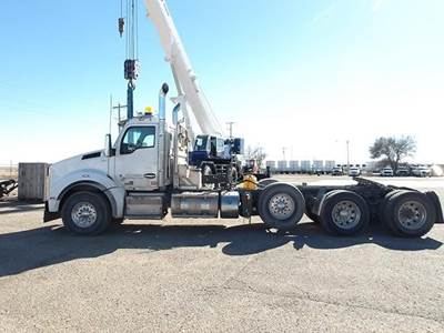 Kenworth T880 Tri Axle Day Cab Truck - Cummins 565HP, 18 Speed Manual