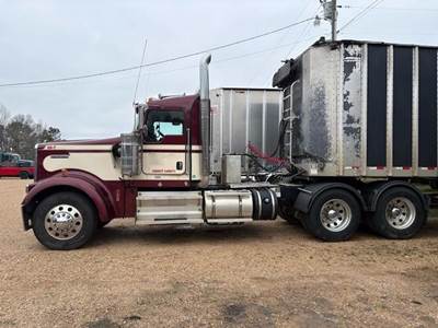 Kenworth W900L Day Cab Truck - Cummins 505HP, 13 Speed Manual