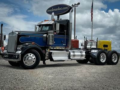 Kenworth W900L Day Cab Truck - Cummins 500HP, 18 Speed Manual
