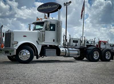 Peterbilt 389 Day Cab Truck - Cummins 565HP, 18 Speed Manual