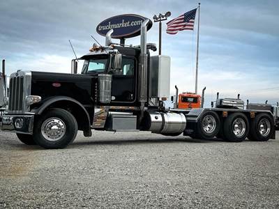 Peterbilt 389 Tri Axle Day Cab Truck - Cummins 565HP, 18 Speed Manual