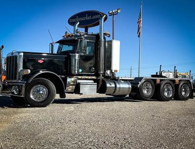 Peterbilt 389 Tri Axle Day Cab Truck - Cummins 565HP, 18 Speed Manual