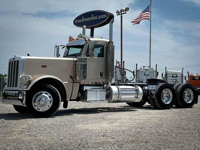 Peterbilt 389 Day Cab Truck - Caterpillar 550HP, 18 Speed Manual