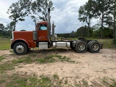 Peterbilt 389 Day Cab Truck - Cummins 565HP, 13 Speed Manual