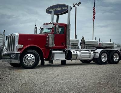Peterbilt 389 Day Cab Truck - Cummins 565HP, 18 Speed Manual