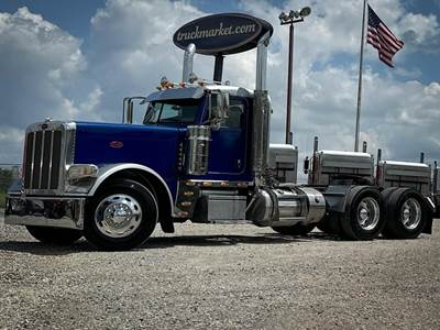Peterbilt 389 Day Cab Truck - Cummins 500HP, 10 Speed Manual