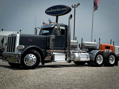 Peterbilt 389 Day Cab Truck - Caterpillar 525HP, 13 Speed Manual