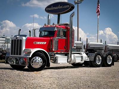 Peterbilt 389 Pride & Class Day Cab Truck - Detroit 500HP, 13 Speed Manual