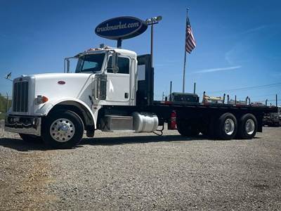 Peterbilt 367 Tandem Axle Flatbed Truck - 485HP, 8Ll Manual