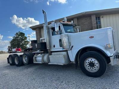 Peterbilt 389 Tri Axle Oil Field Truck - Cummins, 550HP, 18 Speed Manual