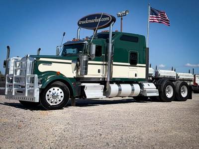 Kenworth W900L Sleeper Semi Truck - 86" Raised Roof Sleeper, Caterpillar 525HP, 18 Speed Manual