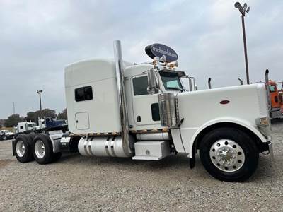 Peterbilt 389 Sleeper Semi Truck - Raised Roof Sleeper, Detroit 500HP, 13 Speed Manual